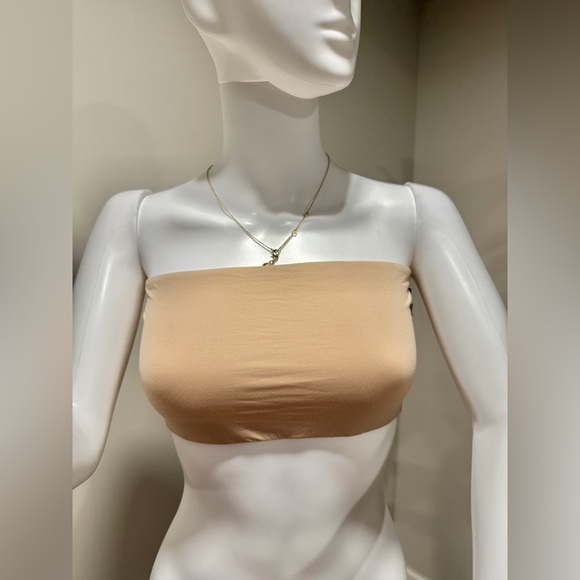 SKIMS Fits Everybody Bandeau Bra Top Nude Tan Strapless Size L Seamless NWT - Picture 8 of 10